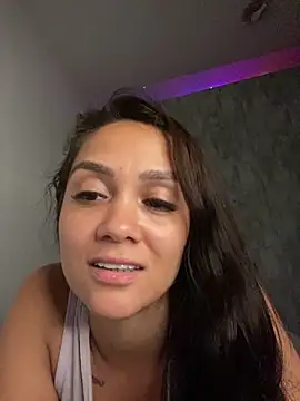 carolsapequinha online show from March 8, 2026, 2:37 am