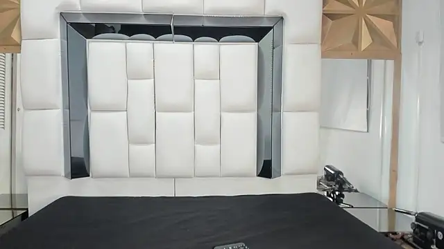 Estefanny lopez19 online show from February 3, 2026, 11:59 am