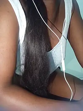 mirna96 online show from June 9, 2026, 5:46 pm