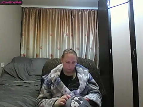 JenniDeep online show from March 10, 2026, 7:30 pm