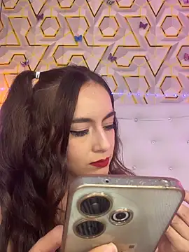 MelanyyJhonson15 online show from December 15, 2025, 11:31 pm