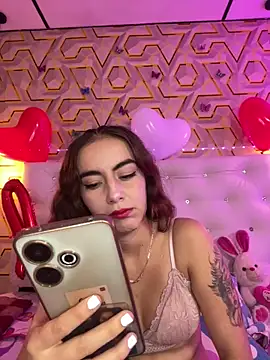 MelanyyJhonson15 online show from February 18, 2026, 2:18 am