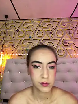 MelanyyJhonson15 online show from April 2, 2026, 2:53 am