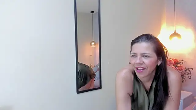 Dulce emi online show from March 11, 2026, 1:55 am