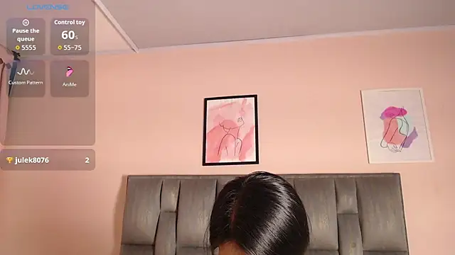 Snapshot of Ailyn-8 chatting on November 18, 2025, 10:14 pm Ailyn-8 online show from November 18, 2025, 10:14 pm