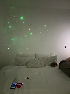 Snapshot of dolceragazza_15 chatting on November 24, 2025, 10:42 pm dolceragazza 15 online show from November 24, 2025, 10:42 pm