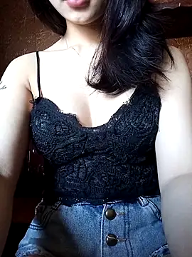 Snapshot of Lynk2x chatting on November 14, 2025, 2:32 am Lynk2x online show from November 14, 2025, 2:32 am