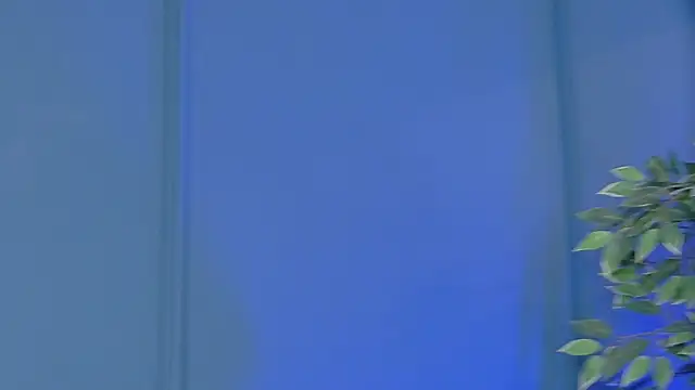 IrissBell online show from November 21, 2025, 6:56 am