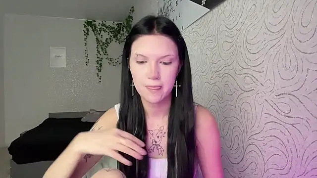 JuliaElse online show from November 28, 2025, 11:24 am