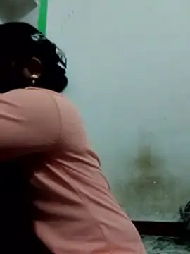 Bigg bhabi online show from January 5, 2026, 10:24 pm