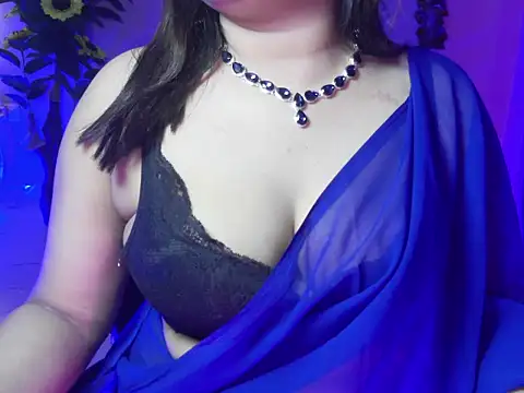 Snapshot of Saira_Hotty chatting on March 2, 2026, 4:14 am Saira Hotty online show from March 2, 2026, 4:14 am