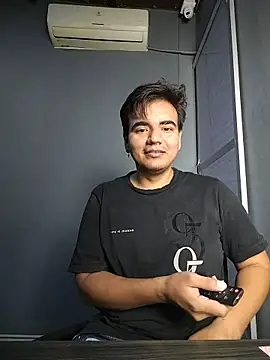 lans howl online show from November 16, 2025, 10:26 pm