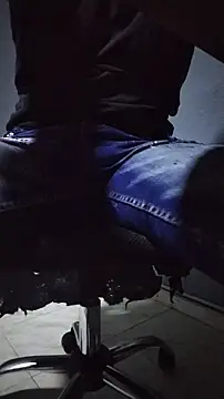 lans howl online show from November 21, 2025, 8:02 am