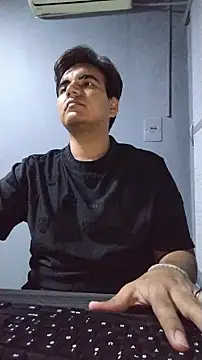 lans howl online show from December 3, 2025, 5:59 am