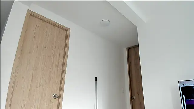 nicolvibes 212 online show from January 10, 2026, 2:08 pm