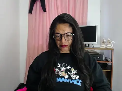 Snapshot of sasha_sexy1 chatting on February 2, 2026, 11:03 pm sasha sexy1 online show from February 2, 2026, 11:03 pm