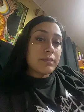 Snapshot of Felinamiau chatting on March 27, 2026, 4:29 am Felinamiau online show from March 27, 2026, 4:29 am