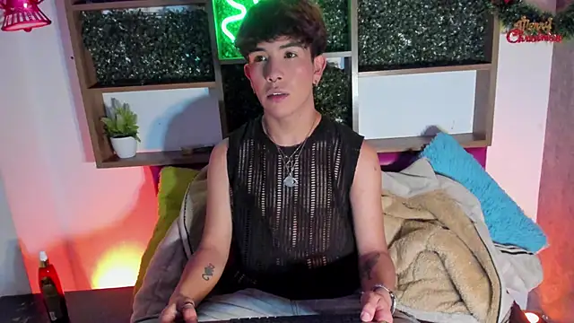 Angeldust19 online show from November 20, 2025, 3:39 am