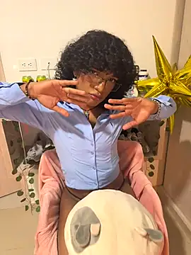 Snapshot of FemboyCarti chatting on November 14, 2025, 4:44 am FemboyCarti online show from November 14, 2025, 4:44 am