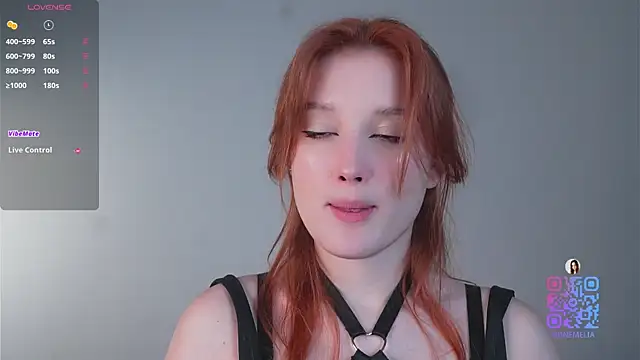 AmelieSeductress online show from December 1, 2025, 2:33 pm