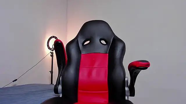 LuigiVitale 1 online show from February 20, 2026, 6:26 am