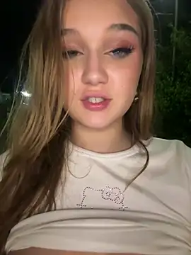 Hannah-2007 online show from July 14, 2026, 2:05 am