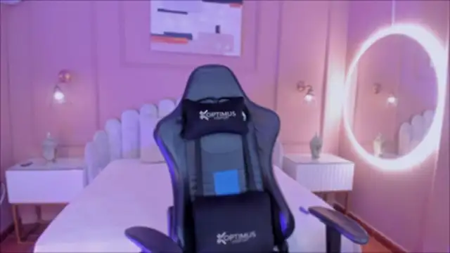 Snapshot of valery_sofia05 chatting on November 14, 2025, 2:32 am valery sofia05 online show from November 14, 2025, 2:32 am