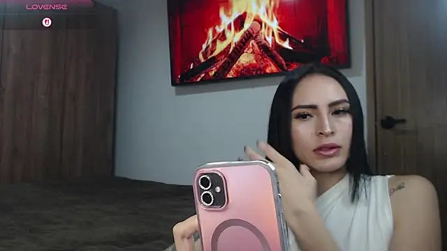 Linda  fiore online show from April 16, 2026, 11:51 pm