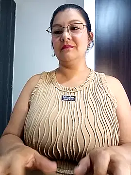 CelesteAlvarez1989 online show from March 22, 2026, 9:18 pm