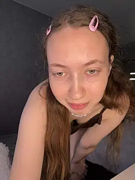 Holy Poly online show from February 20, 2026, 6:26 am