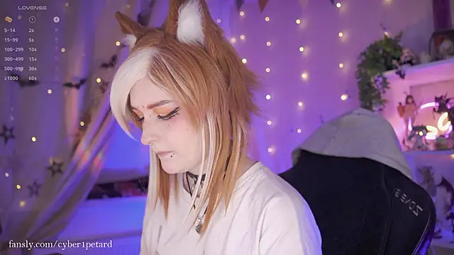 Snapshot of vronnier chatting on February 15, 2026, 4:03 pm vronnier online show from February 15, 2026, 4:03 pm