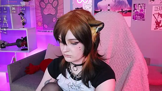 Snapshot of vronnier chatting on April 16, 2026, 3:57 pm vronnier online show from April 16, 2026, 3:57 pm