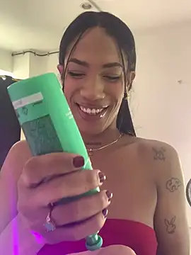  Larabbitxx online show from July 9, 2026, 7:40 pm