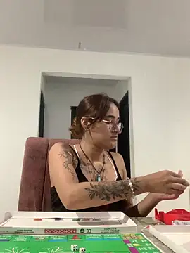 Snapshot of Aley_14 chatting on November 15, 2025, 1:03 am Aley 14 online show from November 15, 2025, 1:03 am