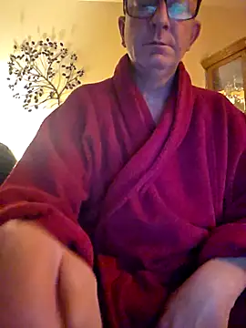 Snapshot of longsmooth4u chatting on March 28, 2026, 10:04 am longsmooth4u online show from March 28, 2026, 10:04 am