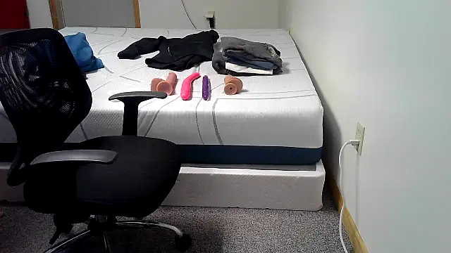 Redheadstud online show from March 1, 2026, 4:47 am