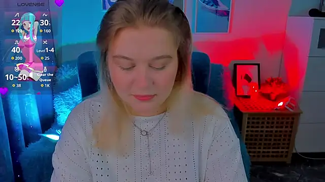 LouiseMous online show from November 26, 2025, 9:16 pm