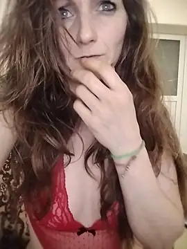 CrazyMaya39 online show from April 3, 2026, 10:19 pm