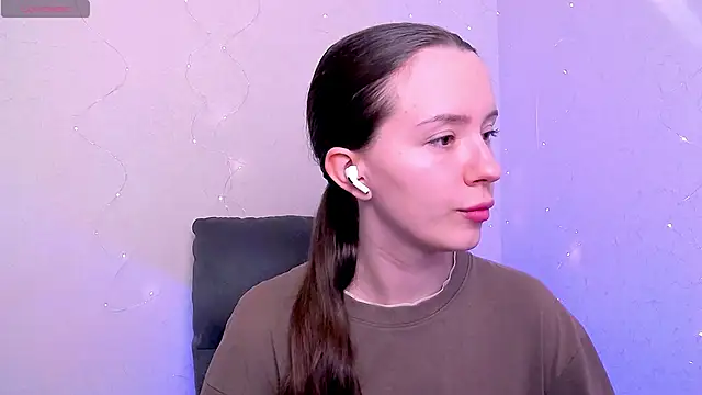 BellaVelure6767 online show from June 1, 2026, 2:35 am