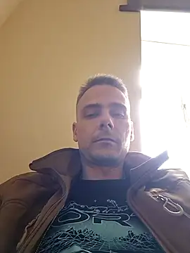 Snapshot of Gregorywhitelegs chatting on April 4, 2026, 12:02 pm Gregorywhitelegs online show from April 4, 2026, 12:02 pm