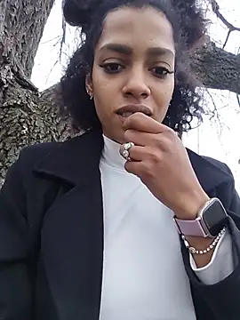 Snapshot of chanell95 chatting on December 22, 2025, 3:20 pm chanell95 online show from December 22, 2025, 3:20 pm