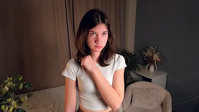 MarilynMun online show from November 25, 2025, 2:22 am