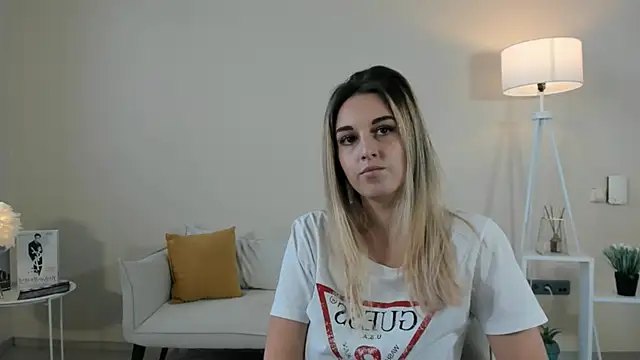 Snapshot of AnnettaUlman chatting on November 16, 2025, 6:52 am AnnettaUlman online show from November 16, 2025, 6:52 am