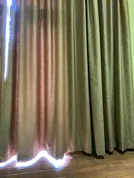 Snapshot of pitty_mymi chatting on June 22, 2026, 6:32 am pitty mymi online show from June 22, 2026, 6:32 am