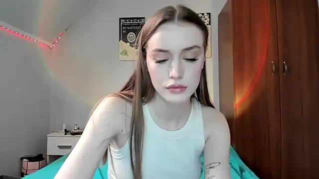 Snapshot of tinyglow chatting on February 20, 2026, 11:49 pm tinyglow online show from February 20, 2026, 11:49 pm