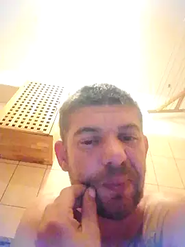 Motosz online show from November 14, 2025, 8:51 pm