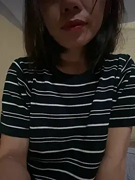 Trangbabylove online show from July 19, 2026, 2:59 am