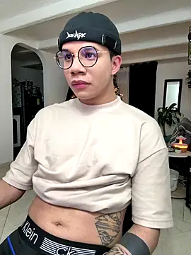 MarcoKostov online show from November 25, 2025, 2:44 am