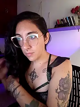 Melinerd online show from April 16, 2026, 5:14 pm