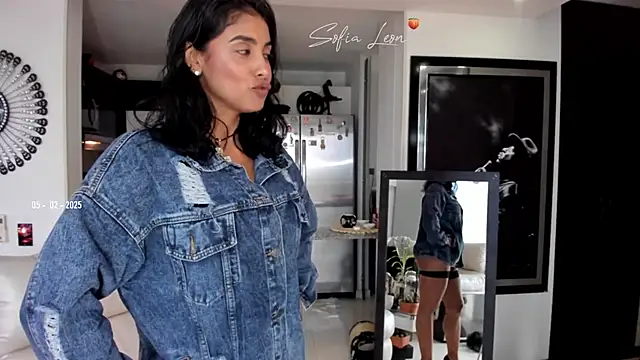 sofiasexhot online show from February 5, 2025, 2:16 pm